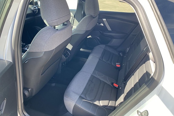 Citroen C4 7 of 8