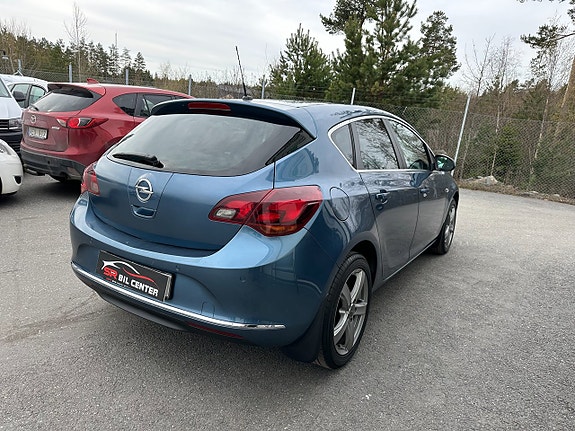 Opel Astra 4 of 5