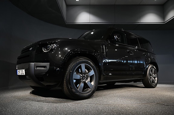 Land Rover Defender 110