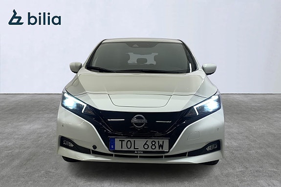 Nissan Leaf 4 of 5