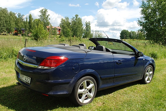 Opel Astra 7 of 9
