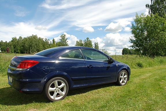 Opel Astra 2 of 5