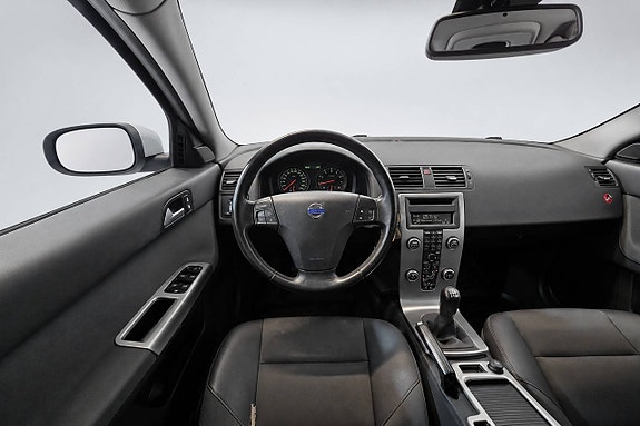 Volvo S40 11 of 21
