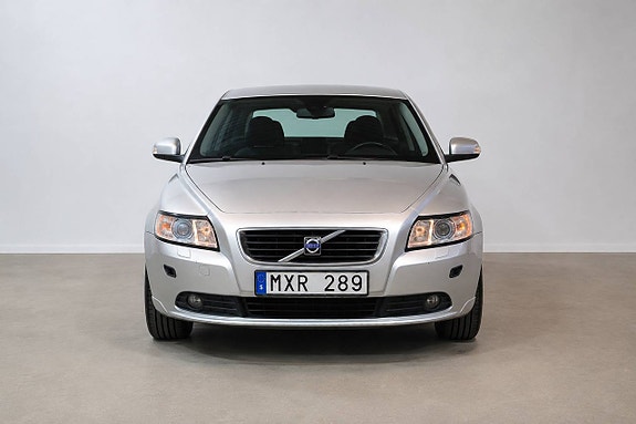 Volvo S40 3 of 21