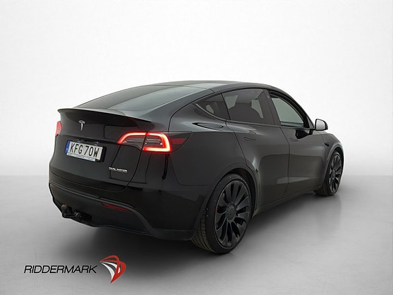 Tesla Model Y 5 of 5
