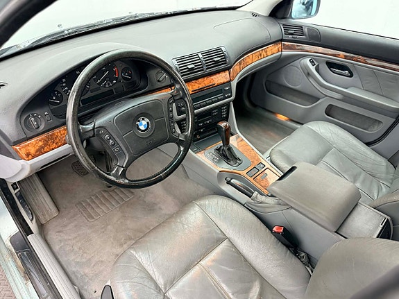 BMW 535i 9 of 16