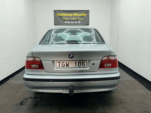 BMW 535i 7 of 16