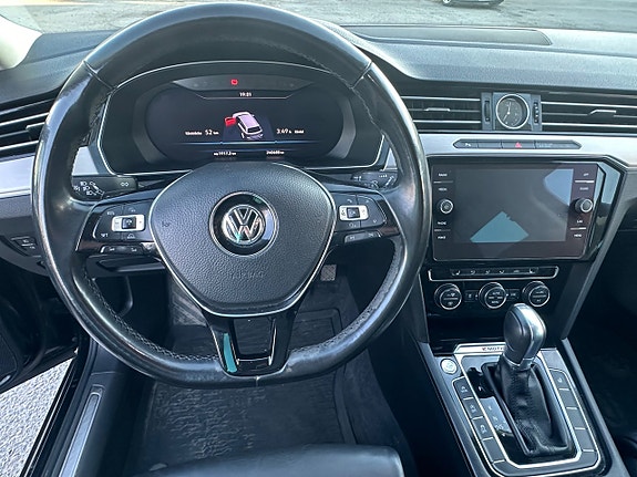 Volkswagen Passat 5 of 5