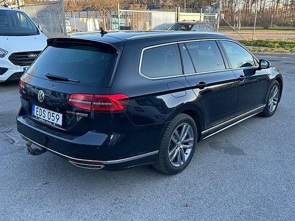 Volkswagen Passat 3 of 5