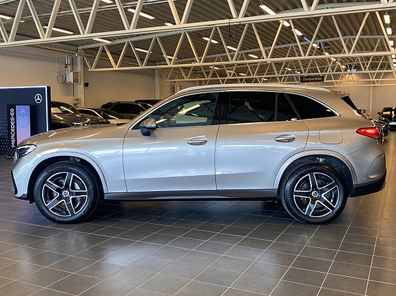 Mercedes-Benz GLC300 de 4 of 18
