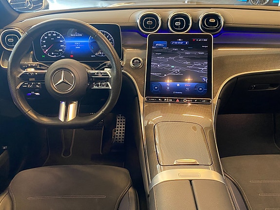 Mercedes-Benz GLC300 de 8 of 18