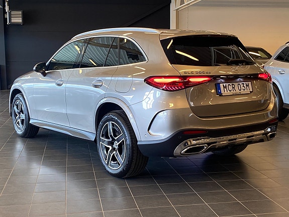 Mercedes-Benz GLC300 de 5 of 18