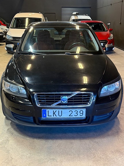 Volvo C30 3 of 5