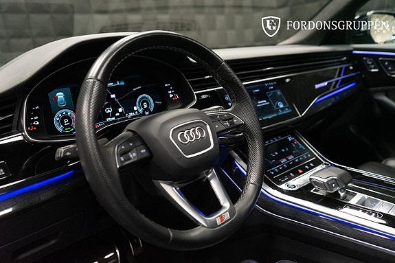 Audi Q8 17 of 25