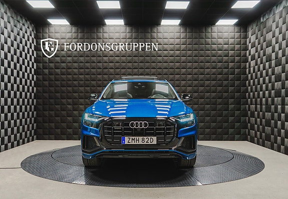 Audi Q8 10 of 25