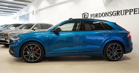 Audi Q8 3 of 5