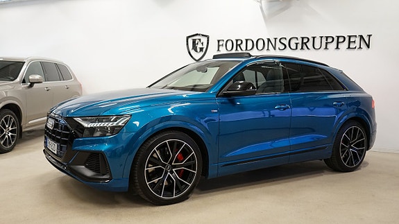 Audi Q8 2 of 5