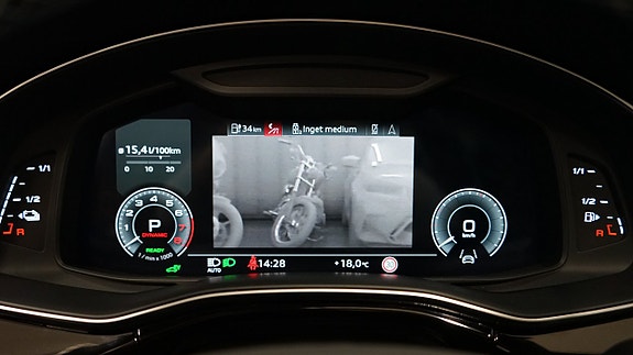 Audi Q8 20 of 25
