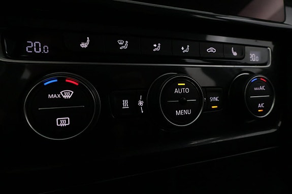 Volkswagen Golf Alltrack 22 of 30