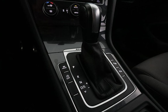 Volkswagen Golf Alltrack 21 of 30