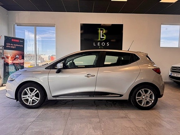 Renault Clio 2 of 5
