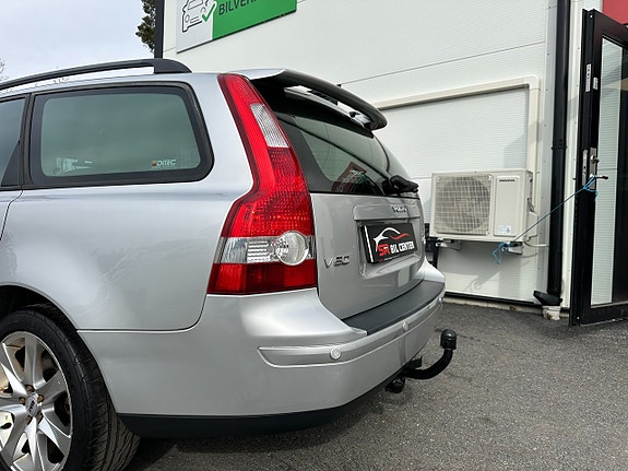Volvo V50 6 of 17