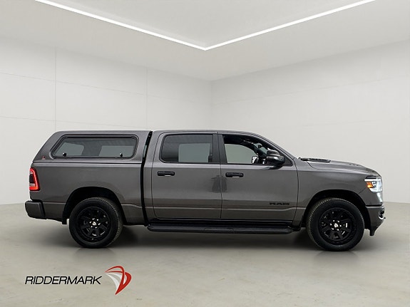 Dodge RAM 1500 2 of 5