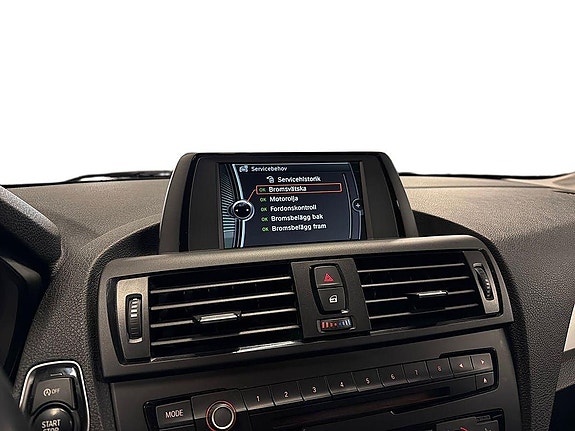 BMW 118i 11 of 17