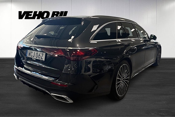 Mercedes-Benz E300 e 3 of 13