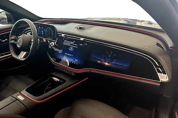 Mercedes-Benz E300 e 10 of 13