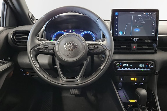 Toyota Yaris 4 of 5