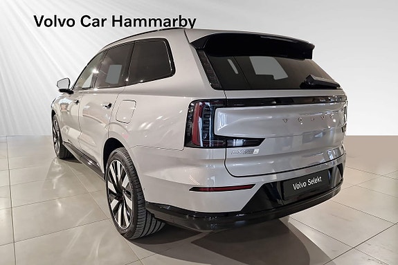 Volvo EX90 4 of 5