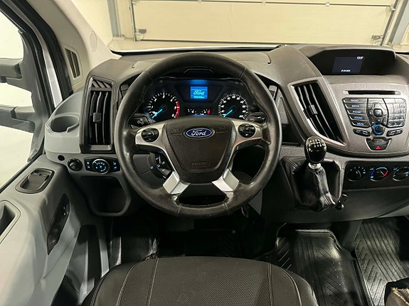 Ford Transit 10 of 15