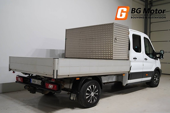Ford Transit 3 of 5
