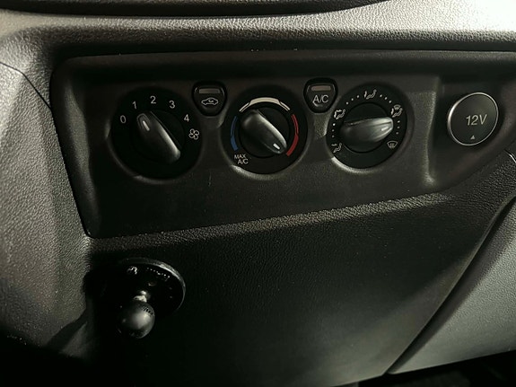 Ford Transit 14 of 15