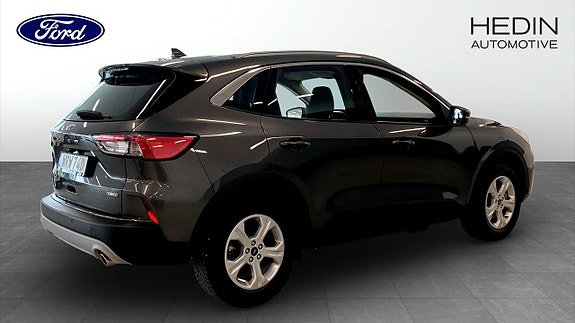 Ford Kuga 2 of 5