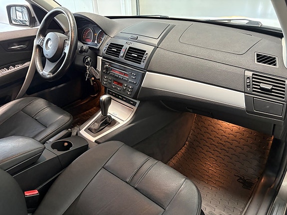 BMW X3 12 of 18