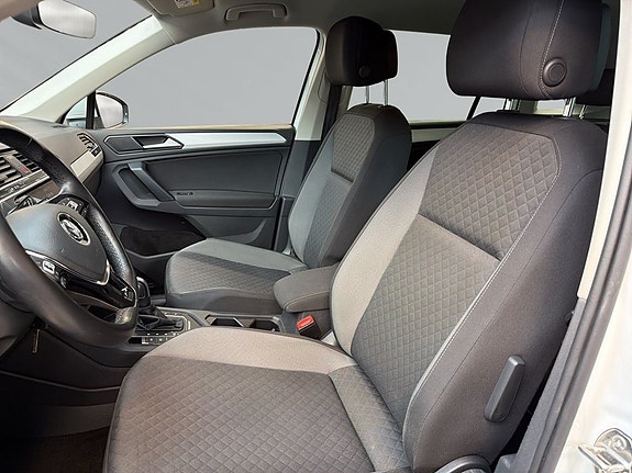 Volkswagen Tiguan 8 of 9
