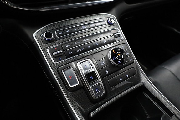 Hyundai Santa Fe 13 of 28