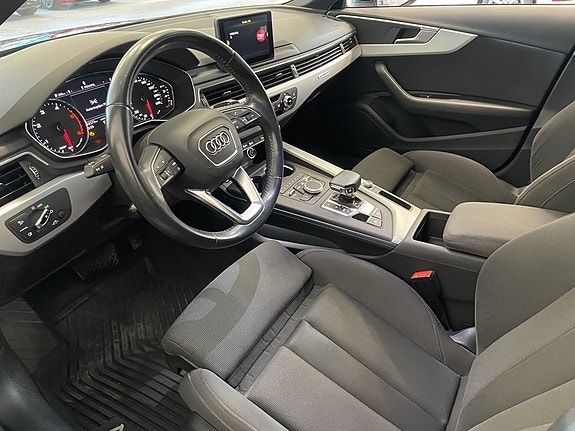 Audi A4 allroad 13 of 26