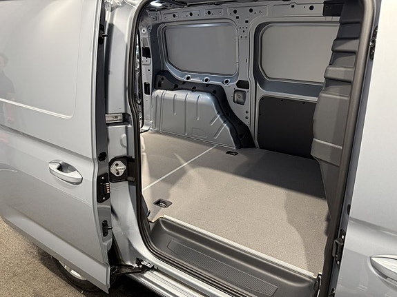 Volkswagen Caddy Maxi 15 of 17