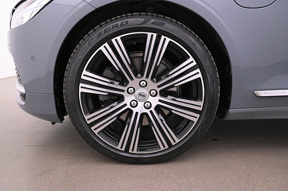 Volvo S90 27 of 27