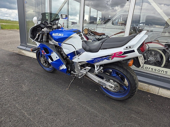Suzuki GSXR 1100 6 of 10
