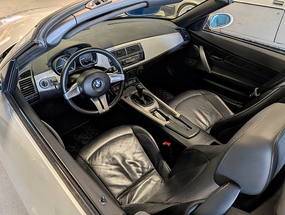 BMW Z4 7 of 11