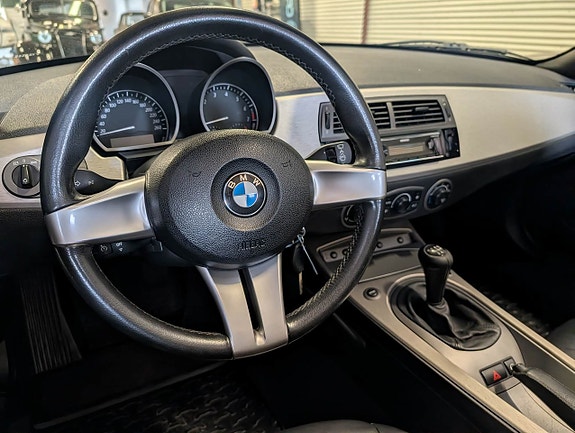 BMW Z4 9 of 11
