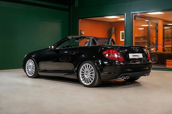 Mercedes-Benz SLK55 3 of 27