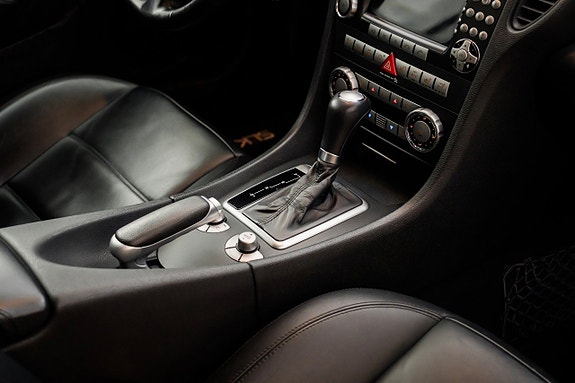 Mercedes-Benz SLK55 26 of 27
