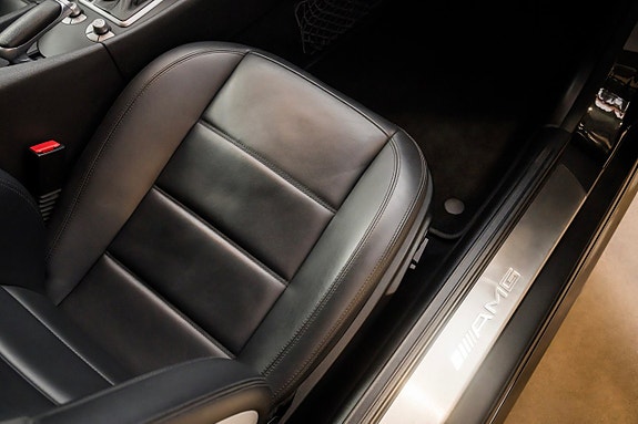 Mercedes-Benz SLK55 27 of 27