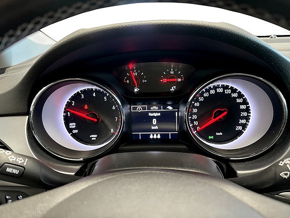 Opel Astra 8 of 15