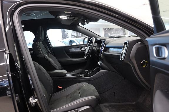 Volvo C40 15 of 23